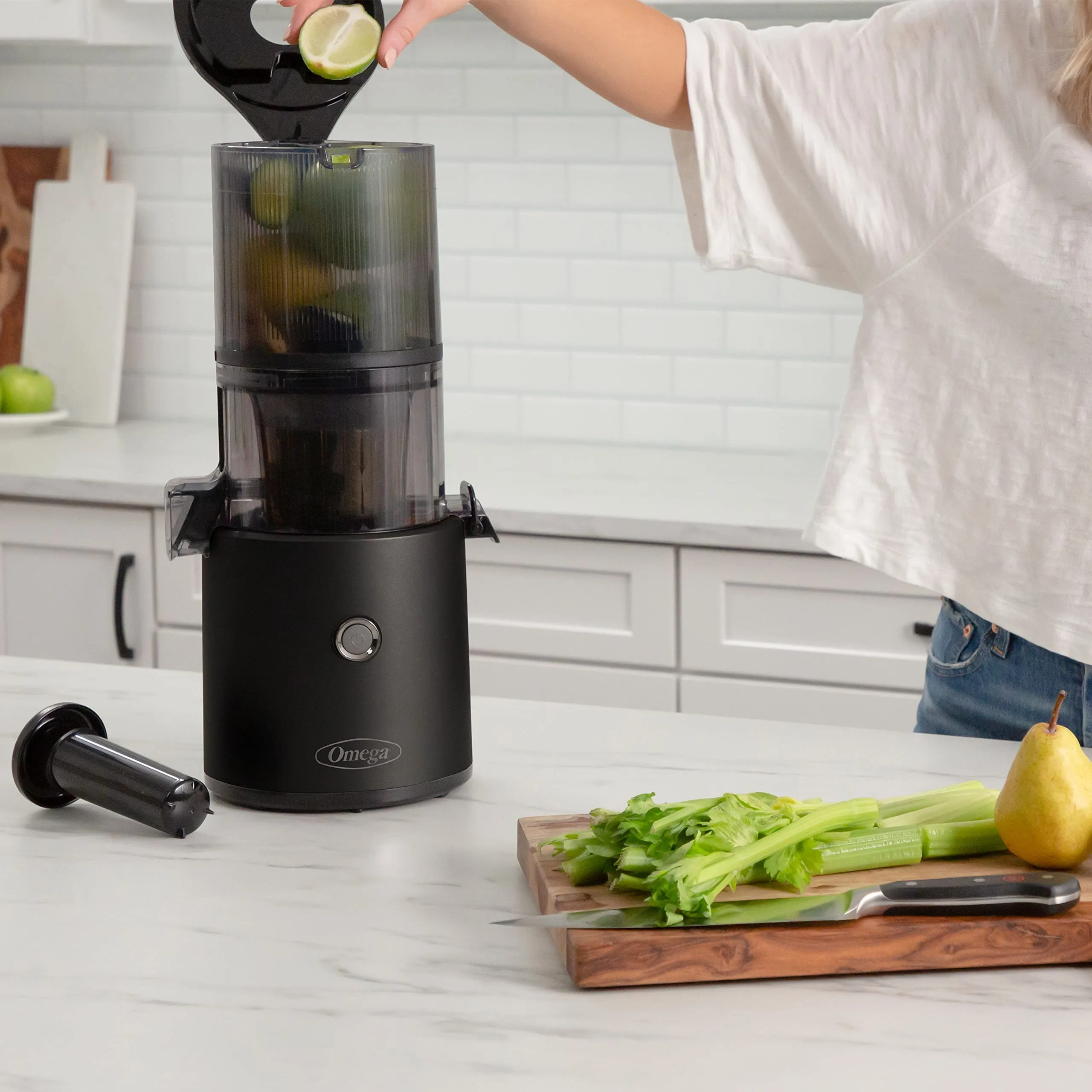 Omega: Batch Juicer - 60-Second Memory Feature, 68oz capacity