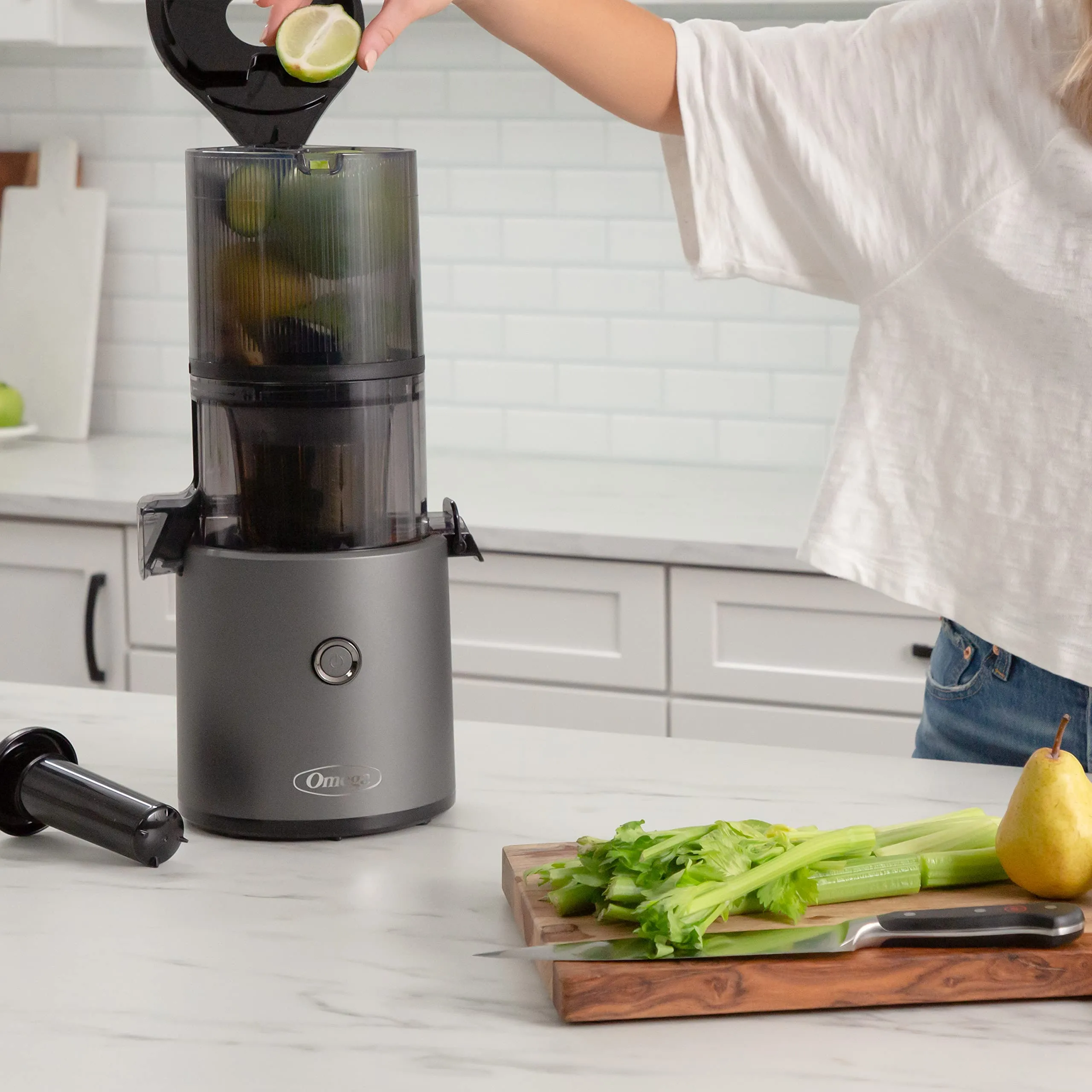 Omega: Batch Juicer - 60-Second Memory Feature, 68oz capacity