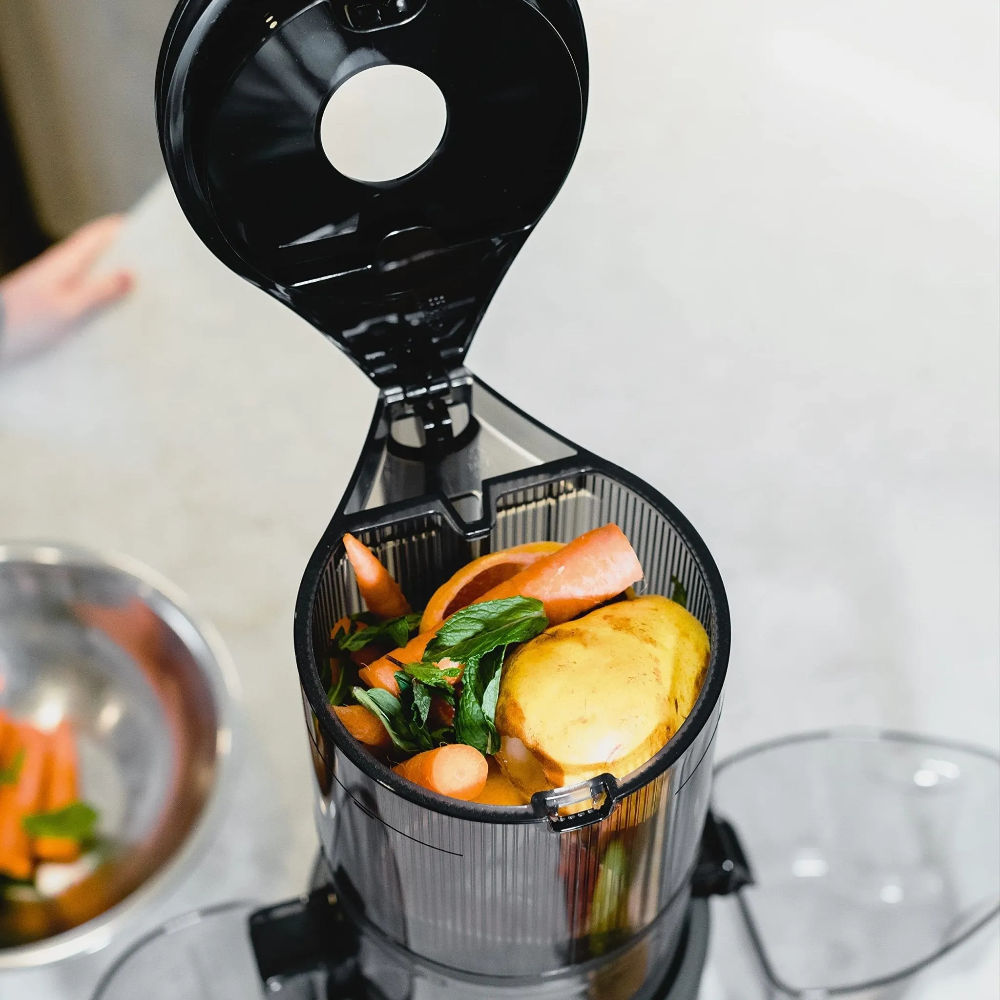 Omega: Batch Juicer - 60-Second Memory Feature, 68oz capacity